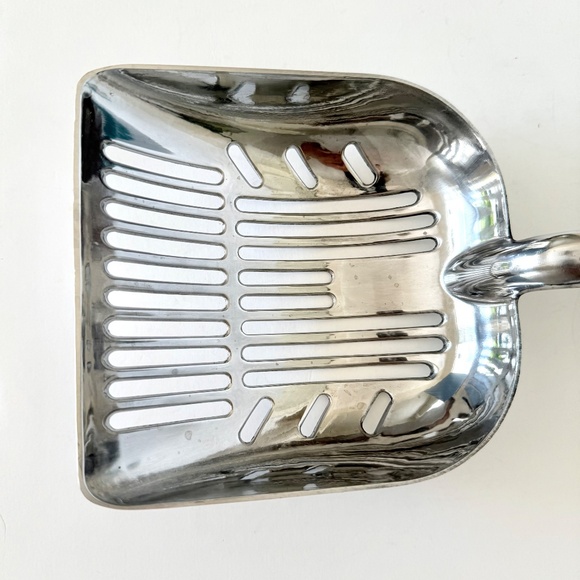 DuraScoop Metal Cat Litter Scoop with Teal Handle - Picture 9 of 10